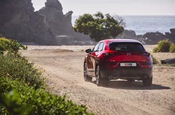 Mazda CX-30 - фото