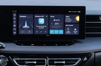 Новий MG HS технології та безпека 