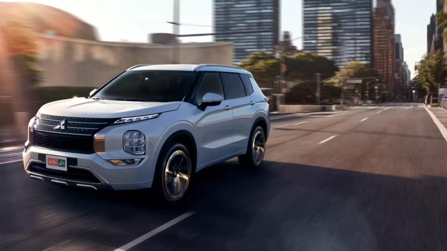 Новий Mitsubishi Outlander Фото 