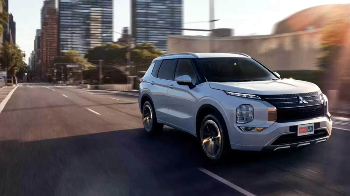 Новий Mitsubishi Outlander Фото Фото 2