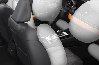 Новий Mitsubishi Outlander технології та безпека Фото 3