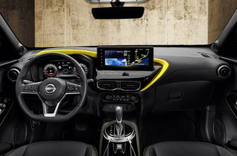 Новий Nissan Juke інтер’єр Фото 2