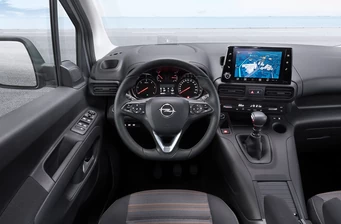 Новий Opel Combo Life інтер’єр 