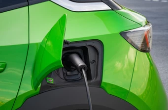 Новий Opel Mokka-e технології та безпека 