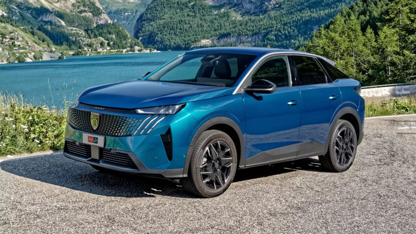 Новий Peugeot 3008 Фото 