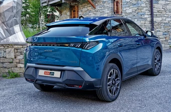 Новий Peugeot 3008 екстер’єр Фото 2