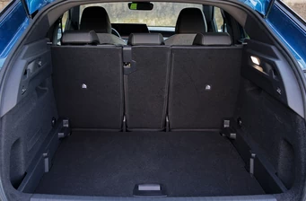 Новий Peugeot 3008 інтер’єр Фото 3