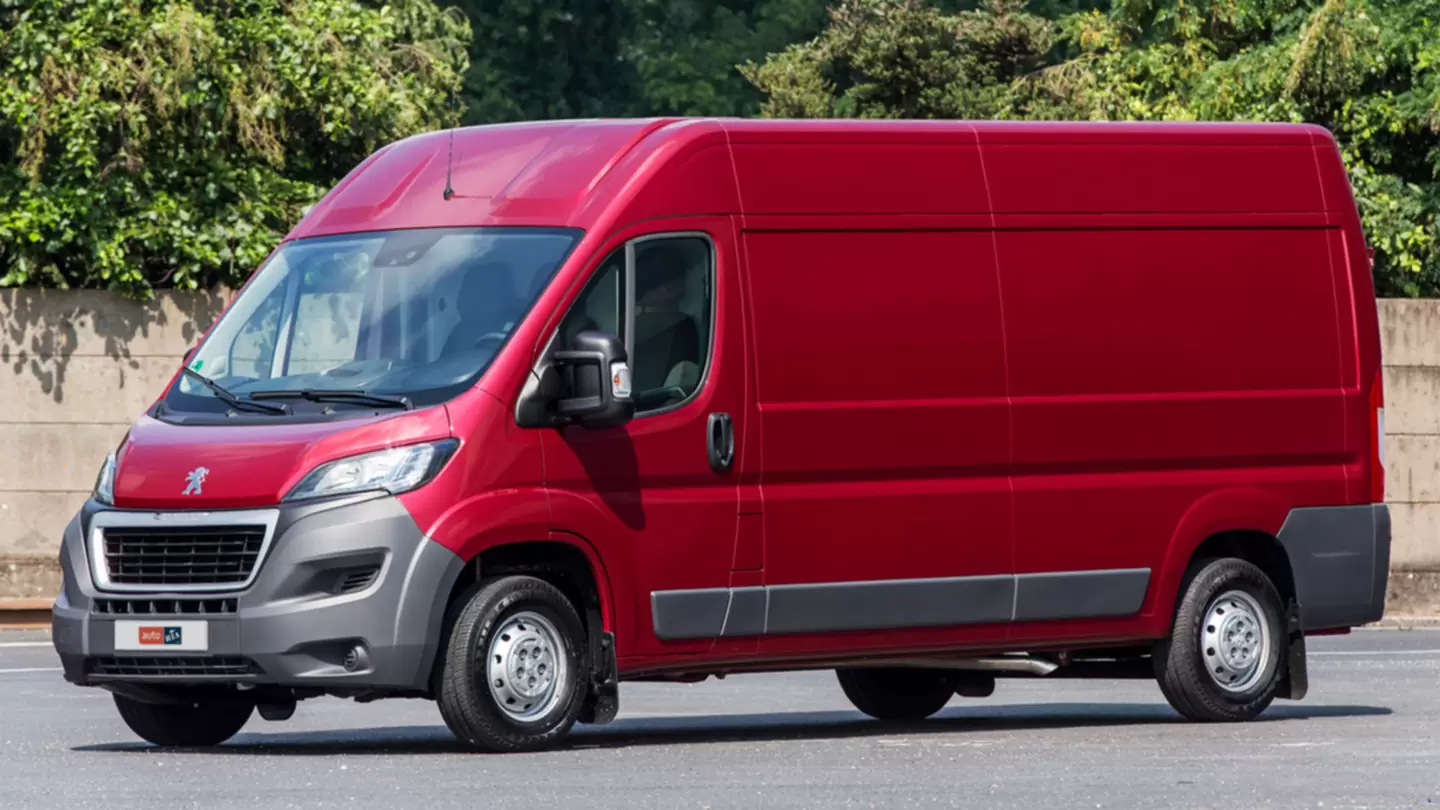 Новий Peugeot Boxer Фото 