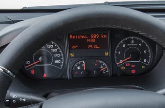 Новий Peugeot Boxer технології та безпека 