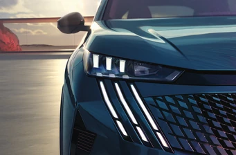 Новий Peugeot e-3008 екстер’єр Фото 3