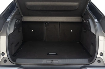 Новий Peugeot e-3008 інтер’єр Фото 3