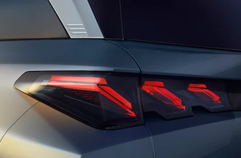 Новий Peugeot e-5008 екстер’єр Фото 2