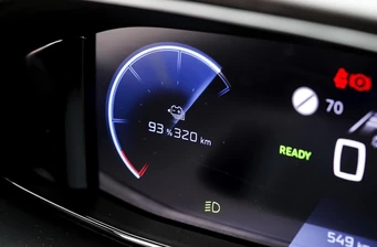 Новий Peugeot E-Partner технології та безпека Фото 2