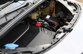 Новий Peugeot E-Partner технології та безпека Фото 3