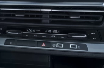 Новий Peugeot Expert технології та безпека Фото 3