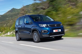 Новий Peugeot Rifter технології та безпека Фото 4