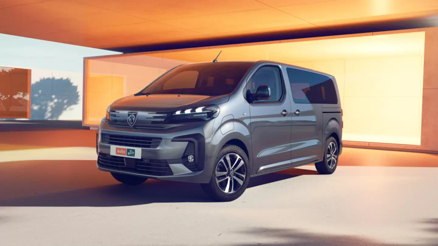 Новий Peugeot Traveller Фото 