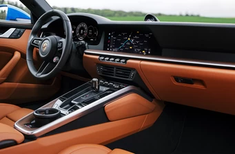 Новий Porsche 911 інтер’єр Фото 3