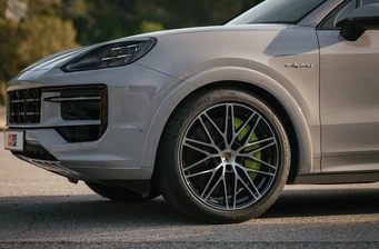 Новий Porsche Cayenne Coupe екстер’єр Фото 3
