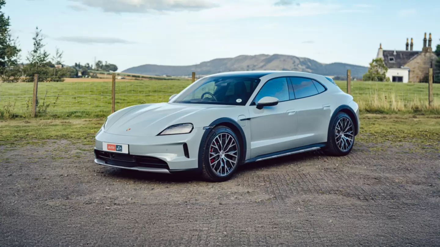 Новий Porsche Taycan Cross Turismo Фото 