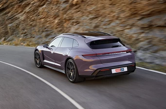 Новий Porsche Taycan Sport Turismo технології та безпека Фото 2