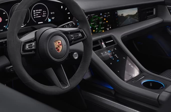 Новий Porsche Taycan інтер’єр 