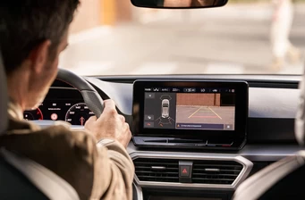 Новий SEAT Leon технології та безпека 