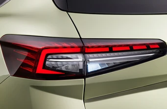 Новий Skoda Superb екстер’єр Фото 2