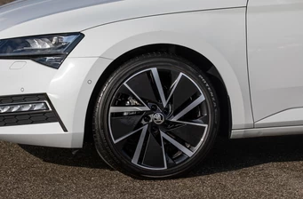 Екстер'єр Skoda Superb