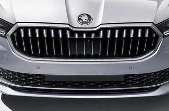Новий Skoda Superb екстер’єр 