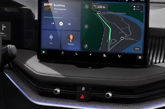 Новий Skoda Superb технології та безпека 