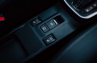 Новий Suzuki Swift технології та безпека Фото 2