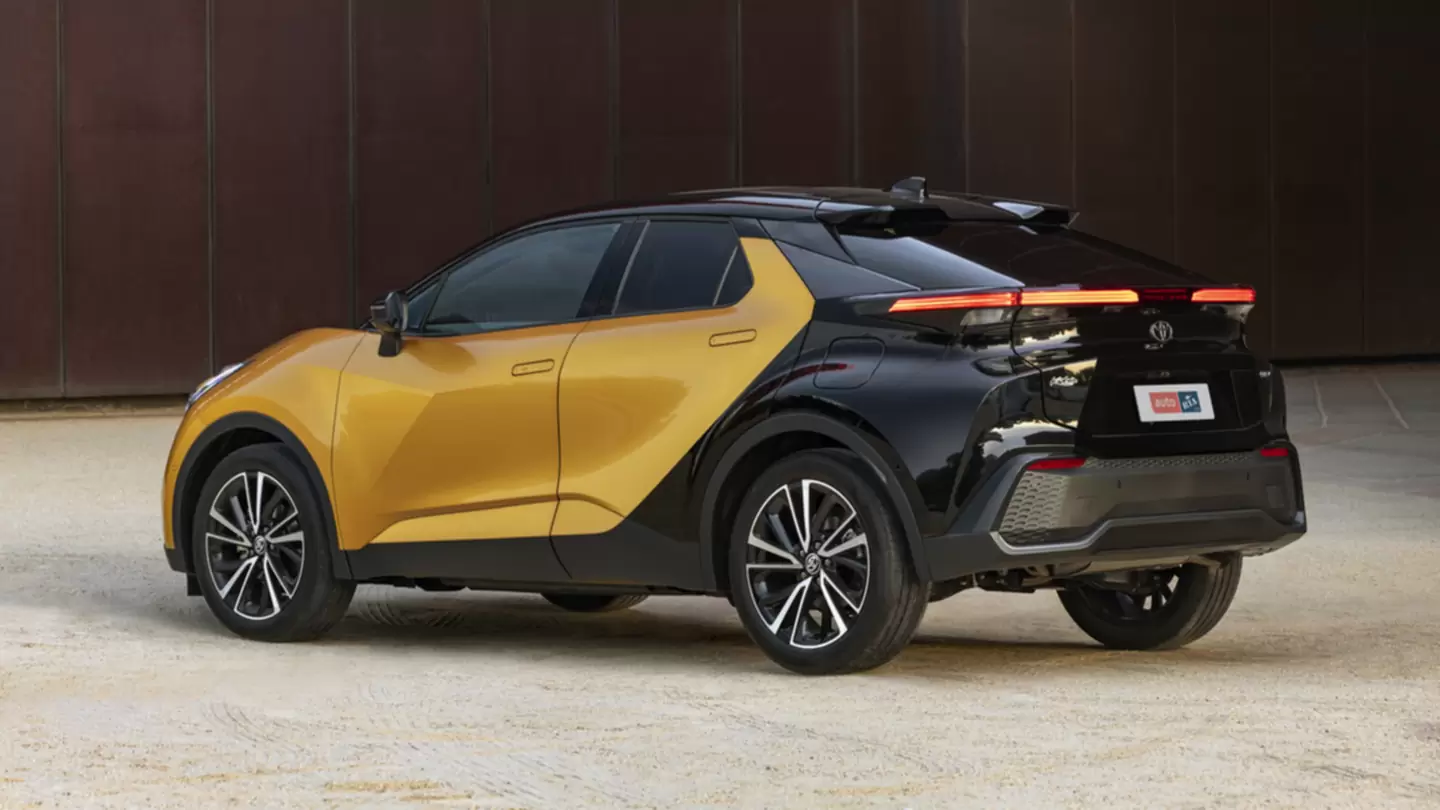 Новий Toyota C-HR Фото Фото 4