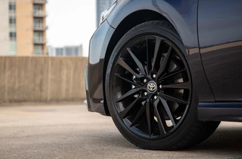 Новий Toyota Camry екстер’єр Фото 3
