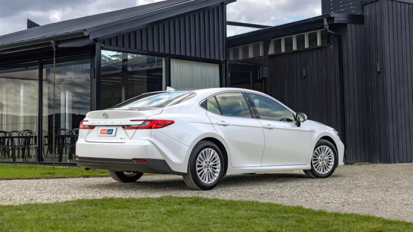 Новий Toyota Camry Фото Фото 3