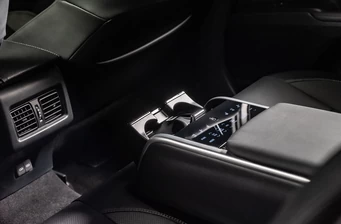 Новий Toyota Camry технології та безпека Фото 2