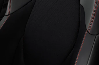 Новий Toyota Corolla Cross інтер’єр 