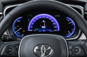 Новий Toyota Corolla технології та безпека Фото 2