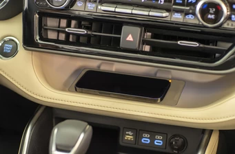 Новий Toyota Highlander технології та безпека Фото 2