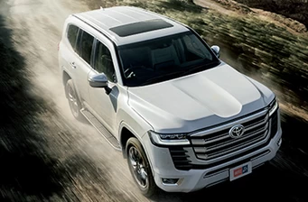 Новий Toyota Land Cruiser 300 екстер’єр 