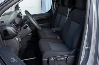 Новий Toyota Proace інтер’єр Фото 3