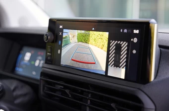 Новий Toyota Proace технології та безпека 