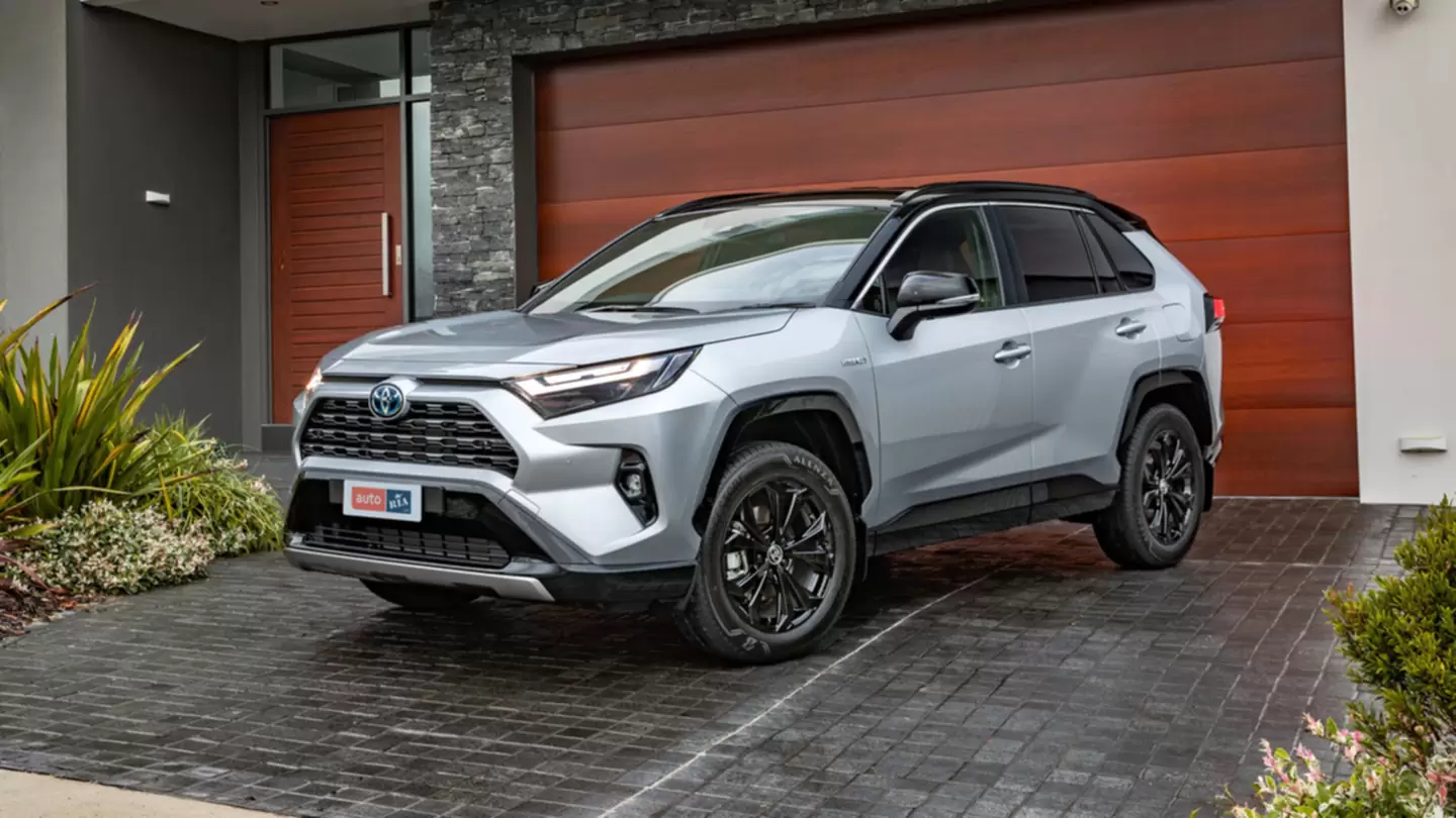 Новий Toyota RAV4