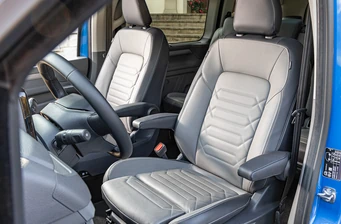 Новий Volkswagen Caravelle інтер’єр Фото 2