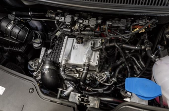 Новий Volkswagen Multivan технології та безпека Фото 2