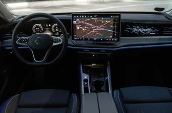 Новий Volkswagen Passat інтер’єр 
