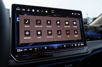 Новий Volkswagen Passat технології та безпека Фото 3