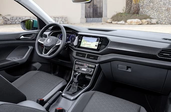 Новий Volkswagen T-Cross інтер’єр 