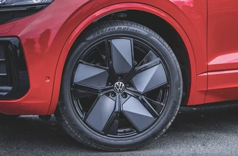 Новий Volkswagen Touareg екстер’єр Фото 3