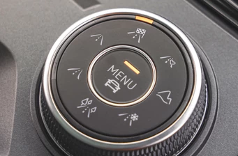 Новий Volkswagen Touareg технології та безпека Фото 3